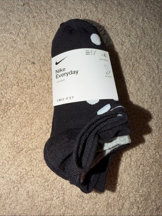 Nike Other - NWT Nike Everyday No Show Socks Youth 5-7